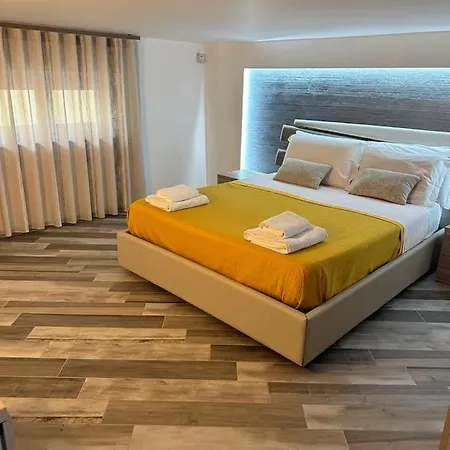 Sanduli Luxury House Apartmán *